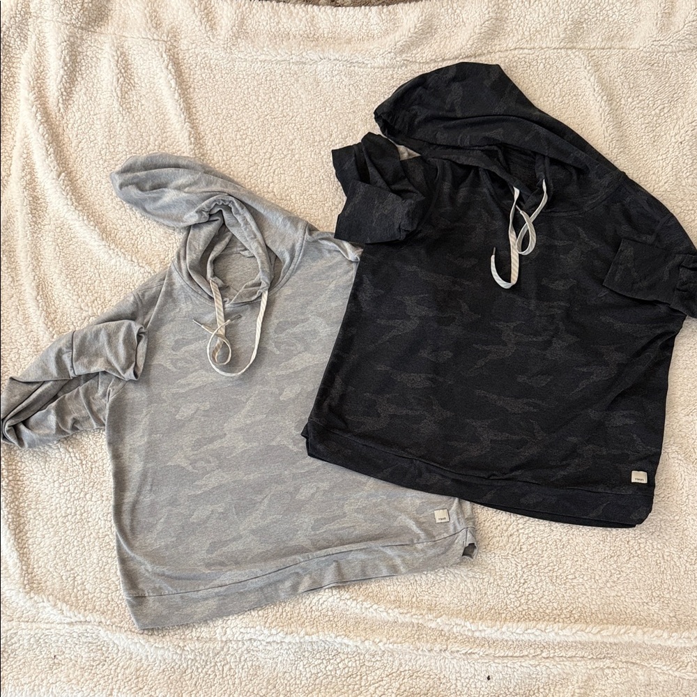 Vuori Halo Light and Dark Camo Pullover Hoodies Size M (no tag).